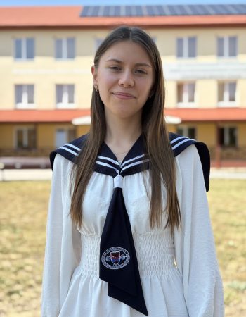 Keresztény_Virág_ AM_II